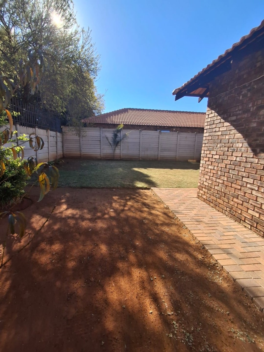 3 Bedroom Property for Sale in Flamwood North West